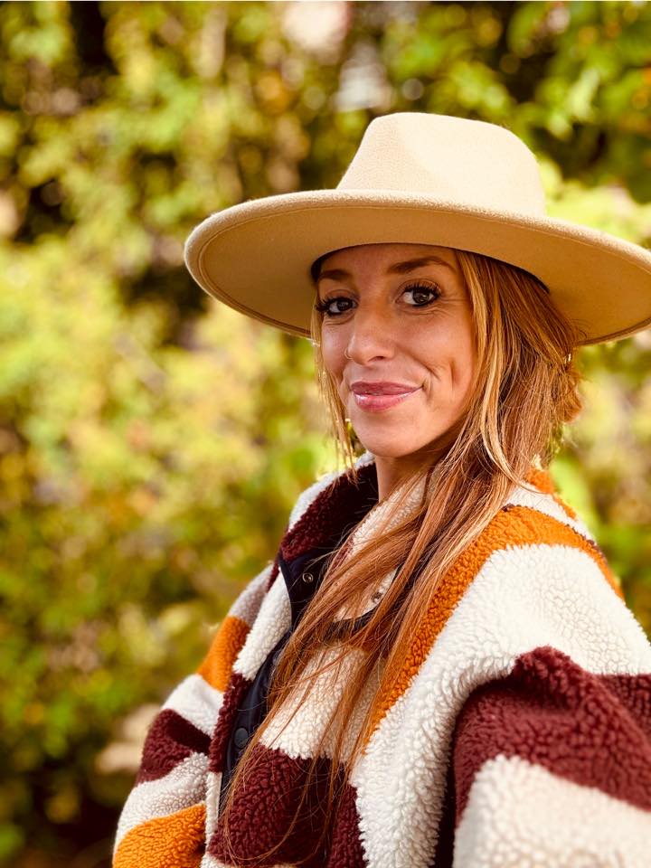 Jena Schlosser, Wallingford, CT, Death: Bees Knees Bistro mourns tragic incident.